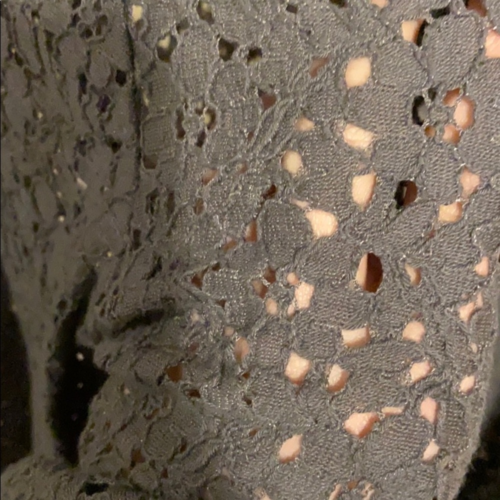 Van Heusen Grey Flower Pattern eyelet Button Down - Picture 3 of 3